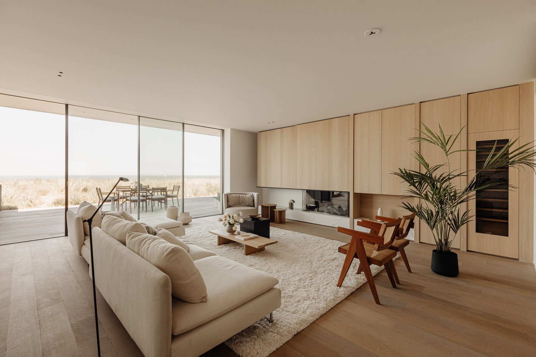 Woonkamer met zicht over de duinen